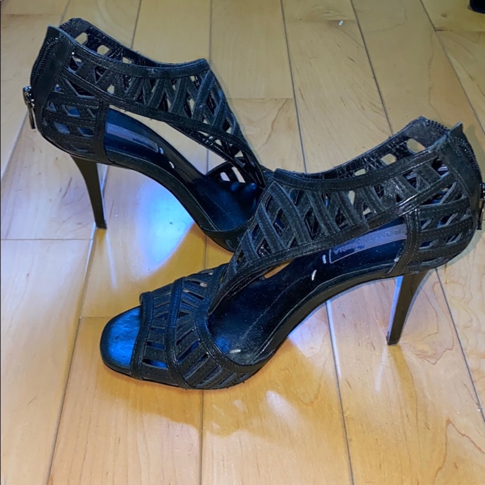 BCBG heels